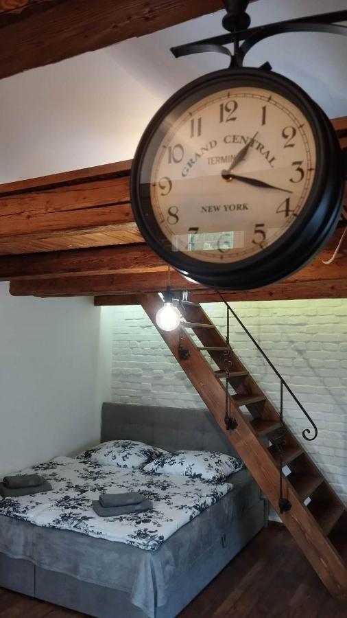 Apartman Albreit 2 ヤーヒモフ エクステリア 写真