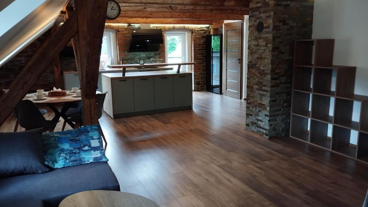 Apartman Albreit 2 ヤーヒモフ エクステリア 写真